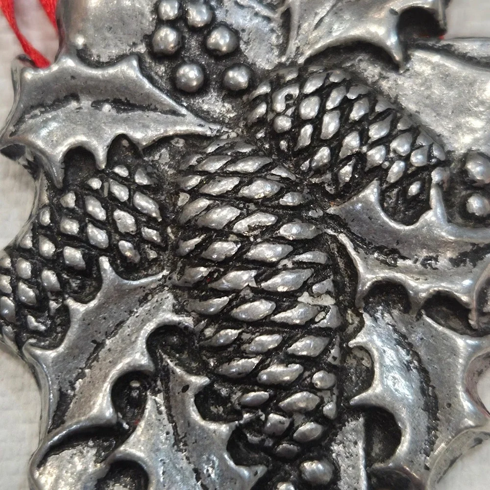 Vintage Carson Pewter Christmas Ornaments Wreath Pinecone Set of 2 1993